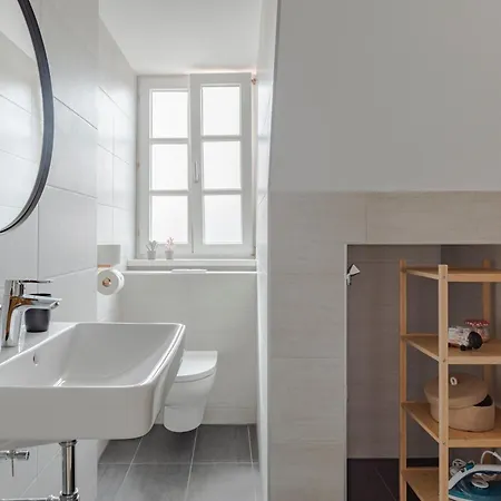 Appartamento Schlossberg Panorama - 1 Bedroom & Lift & Free Parking By Hero Homes Graz